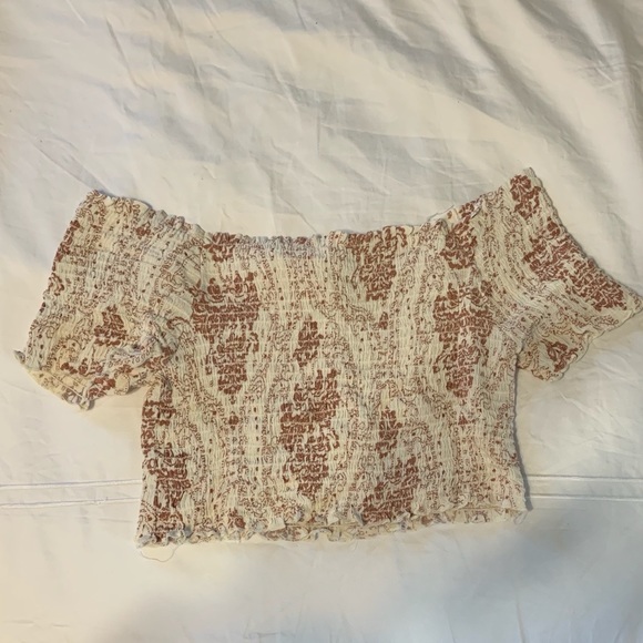Off the shoulder crop top - Picture 3 of 3
